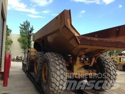CAT 725 Dumpers articolati