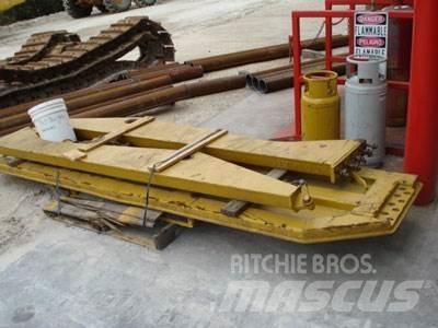 CAT 740 Tailgate Altri componenti