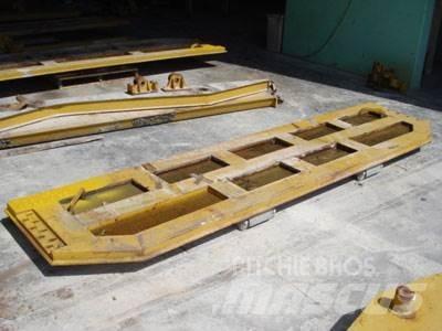 CAT 740 Tailgate Altri componenti