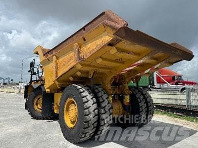 CAT 770G Dumper a telaio rigido