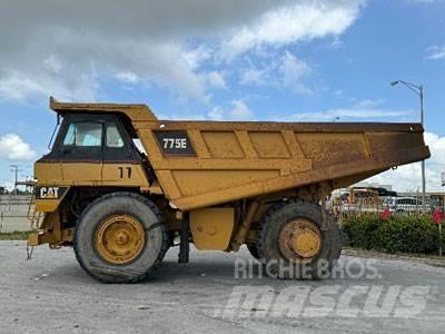 CAT 775E Dumper a telaio rigido