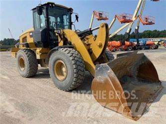 CAT 938M Pale gommate