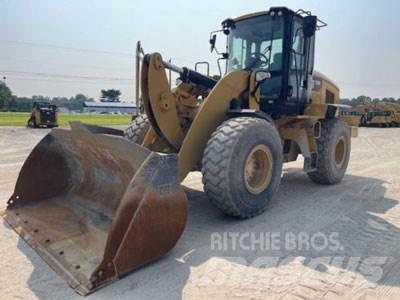 CAT 938M Pale gommate