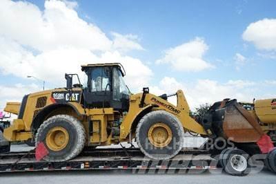 CAT 950M Pale gommate