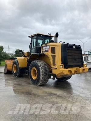 CAT 966M Pale gommate
