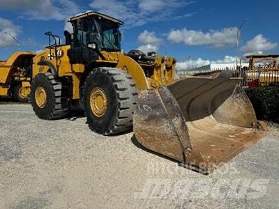 CAT 980M Pale gommate