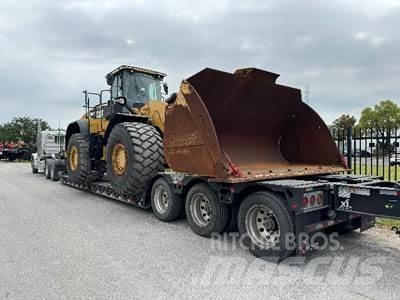 CAT 982M Pale gommate