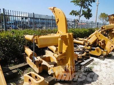 CAT D8T Ripper, S/S Altri componenti