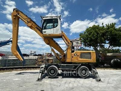 Liebherr LH30M Movimentazione rifiuti