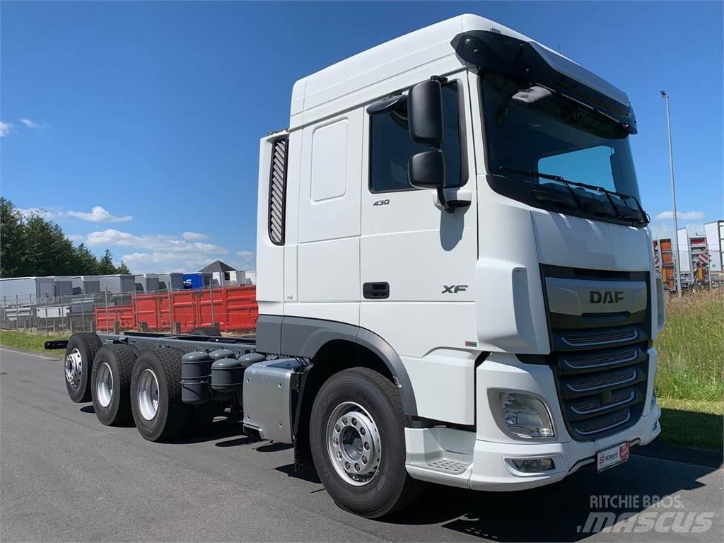 DAF XF 430 8x4*4 Autocabinati