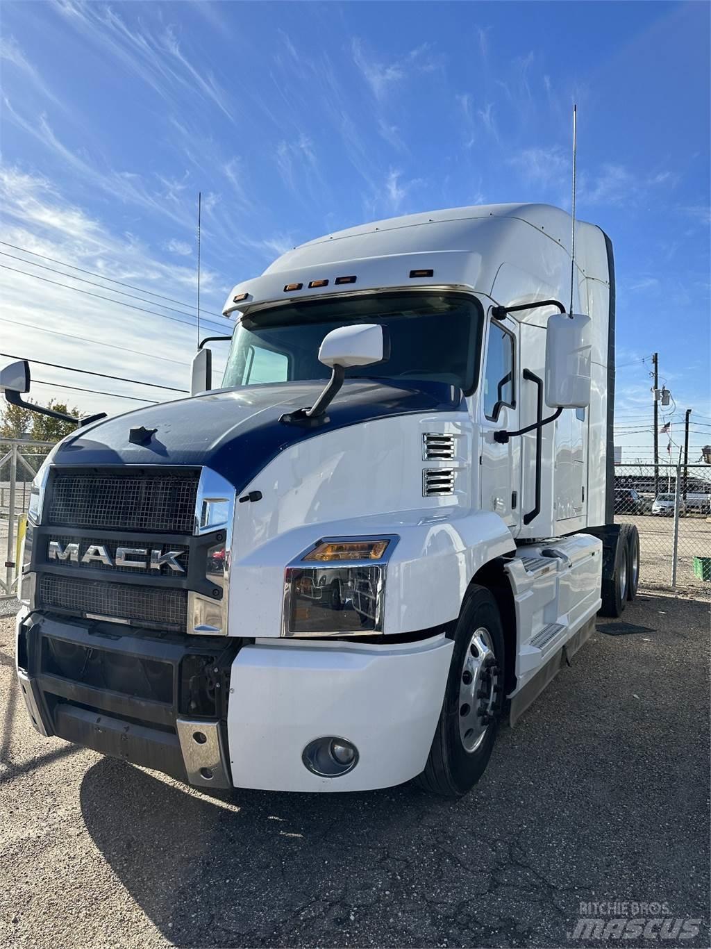 Mack ANTHEM Motrici e Trattori Stradali