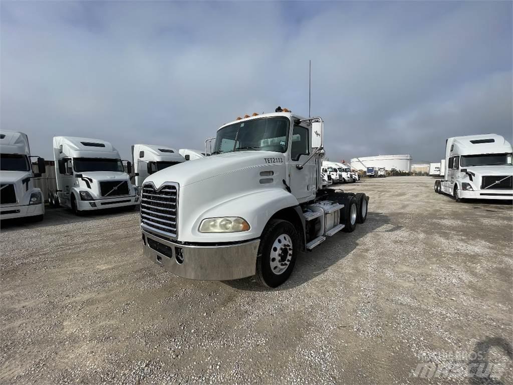 Mack CXU613 Motrici e Trattori Stradali