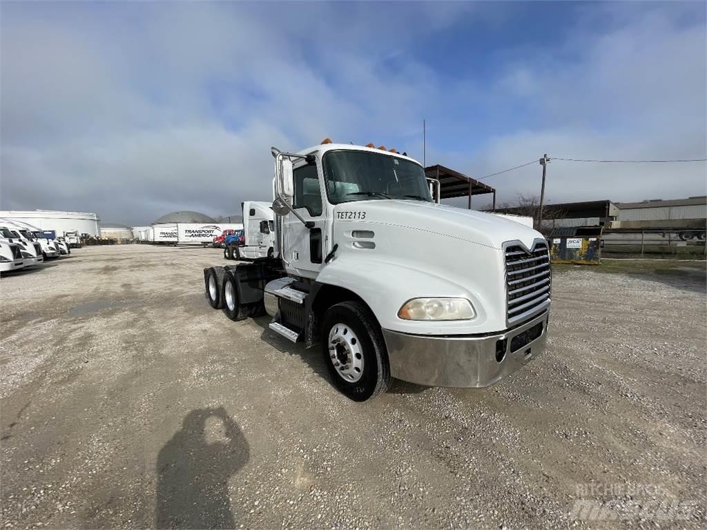 Mack CXU613 Motrici e Trattori Stradali