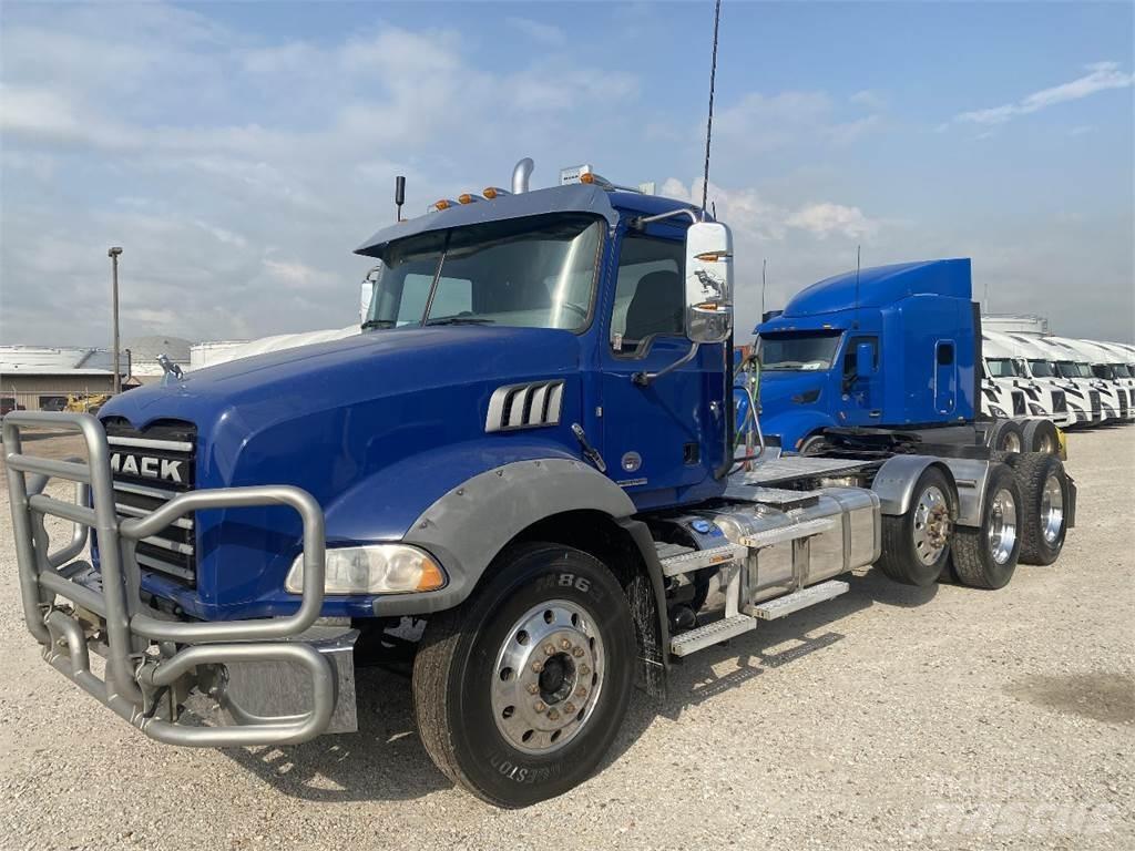 Mack GRANITE Motrici e Trattori Stradali