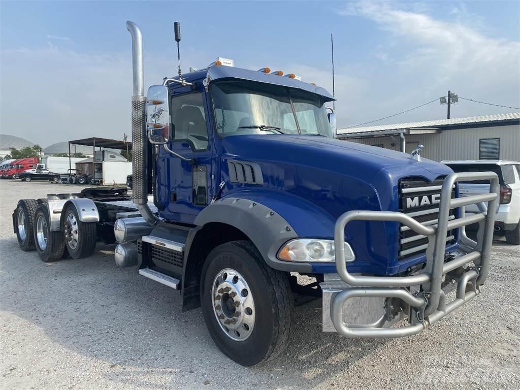 Mack GRANITE Motrici e Trattori Stradali