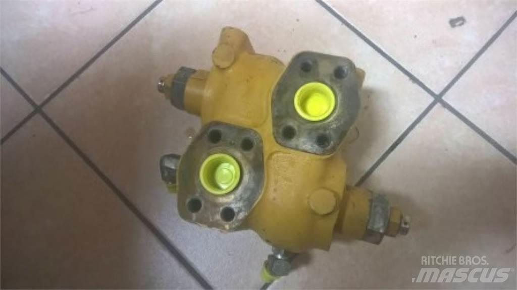 CAT 231D Costruzioni - Altro