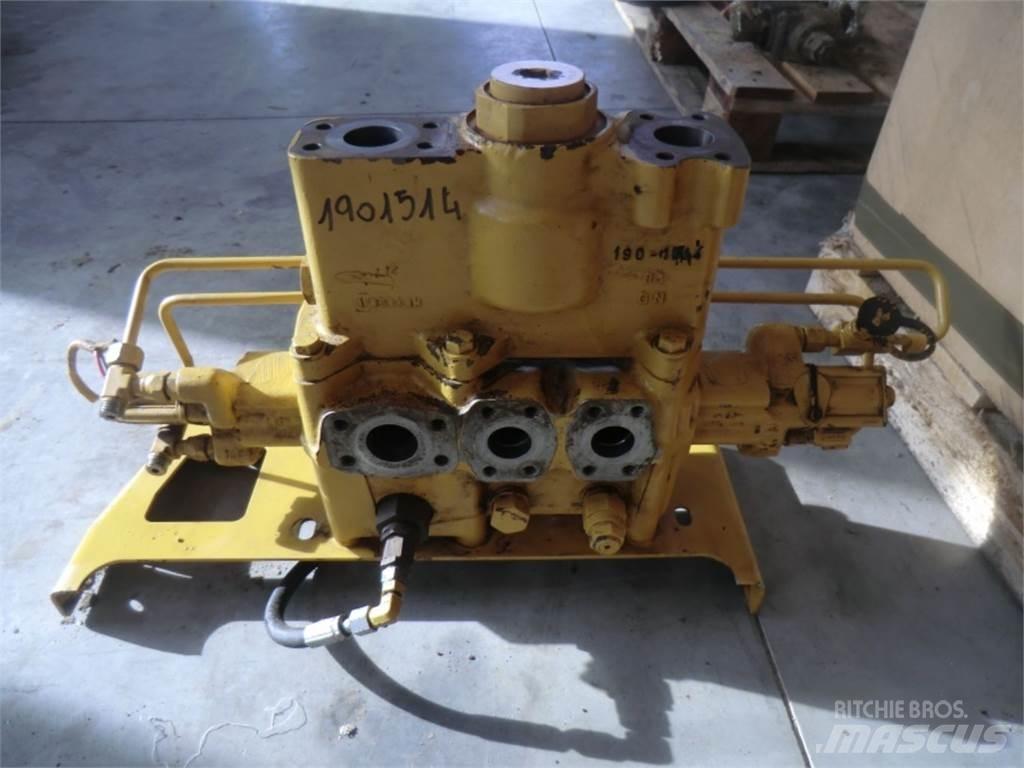CAT 735 Altro