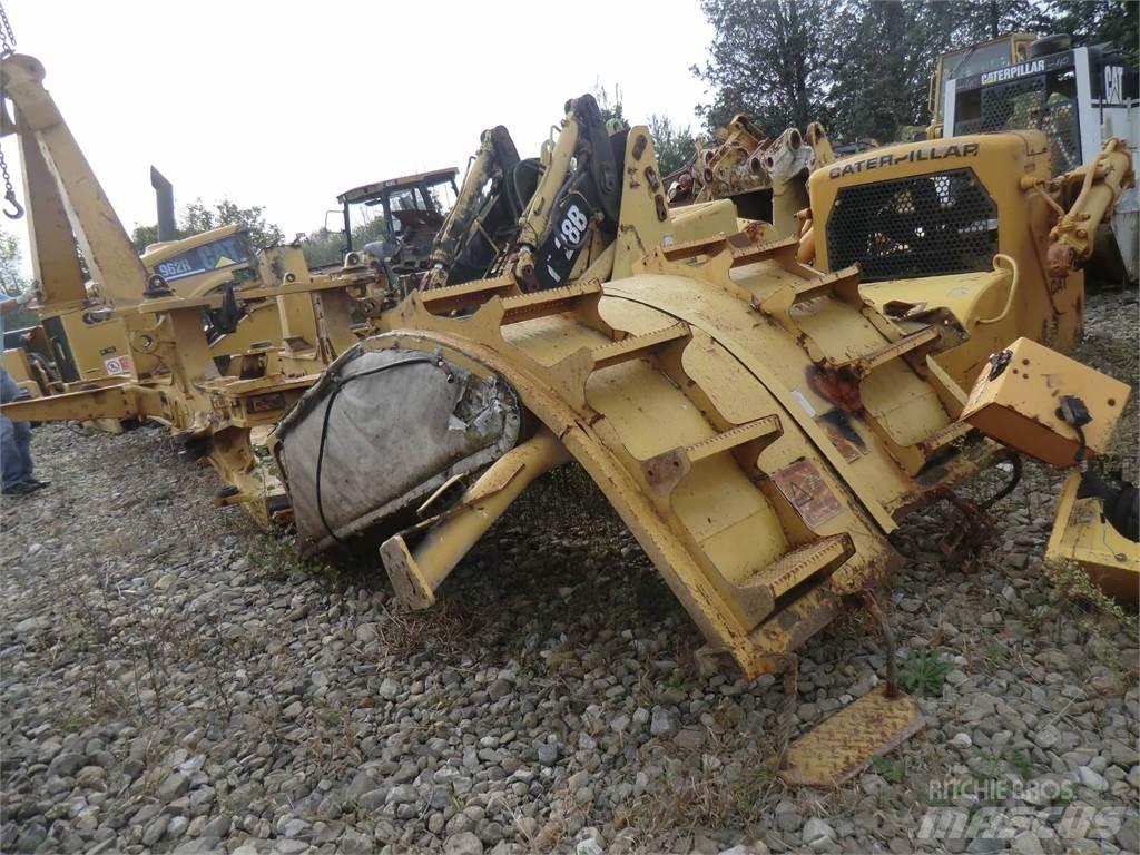 CAT 735 Telaio e sospensioni