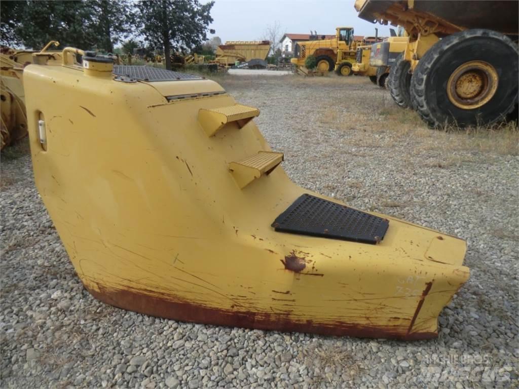 CAT 735 Telaio e sospensioni