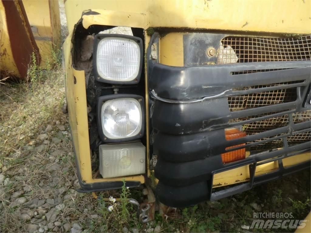 CAT 735 Telaio e sospensioni