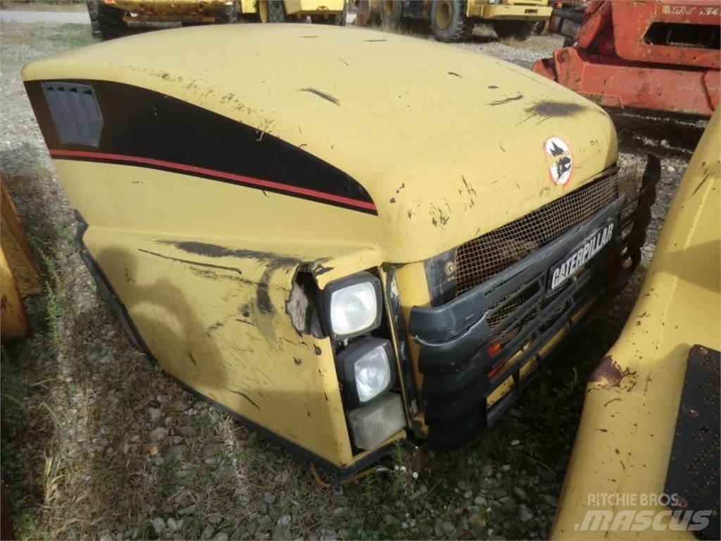 CAT 735 Telaio e sospensioni