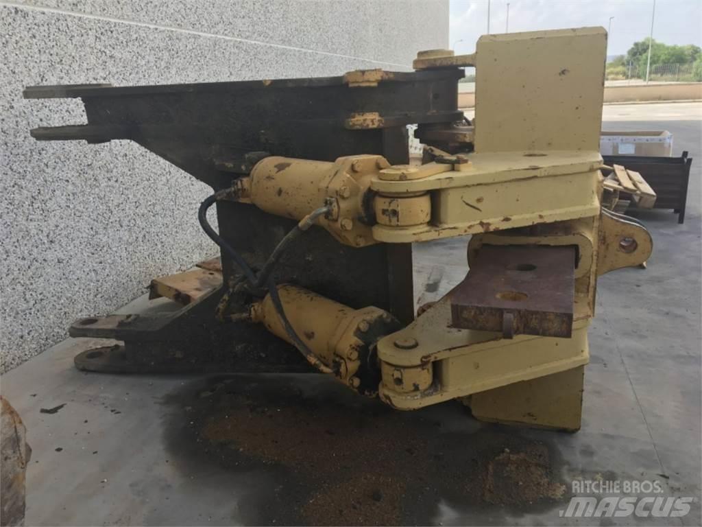 CAT  D8L Costruzioni - Altro