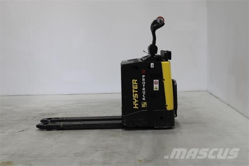 Hyster P2.0S Carrelli elevatori bassi a piattaforma