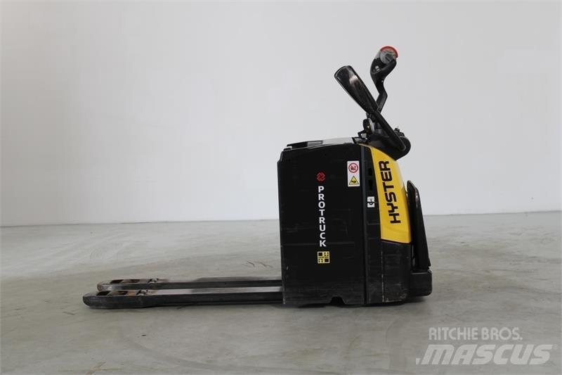 Hyster P2.0S Carrelli elevatori bassi a piattaforma