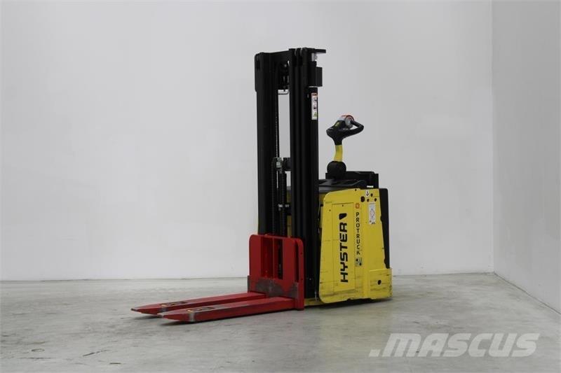 Hyster P2.0S Carrelli elevatori bassi a piattaforma