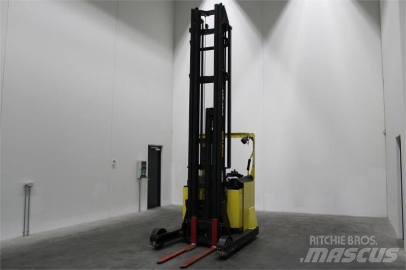 Hyster R2.0 Carrello retrattile