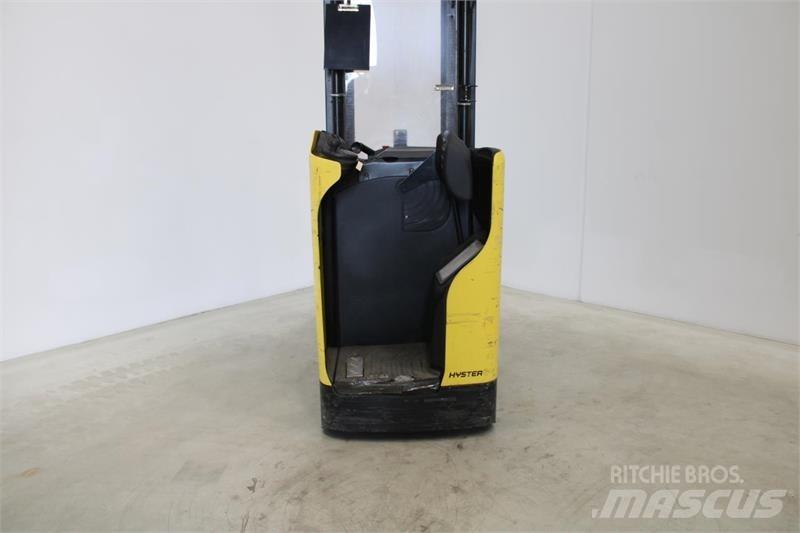 Hyster RS1.6 Carelli stoccatori  automatici-usati