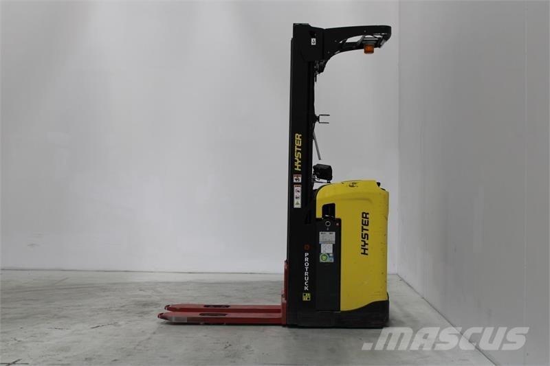 Hyster RS1.6 Carelli stoccatori  automatici-usati