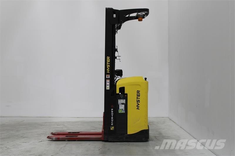 Hyster RS1.6 Carelli stoccatori  automatici-usati