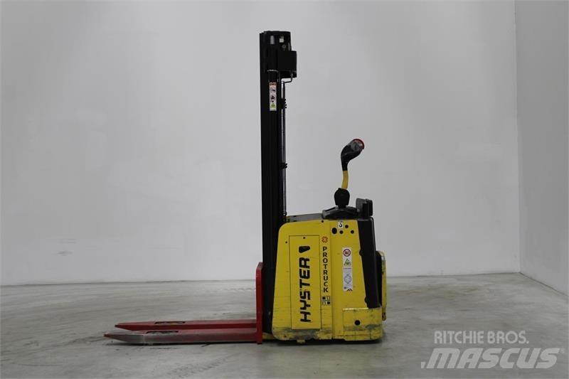 Hyster S1.5S Carelli stoccatori  automatici-usati