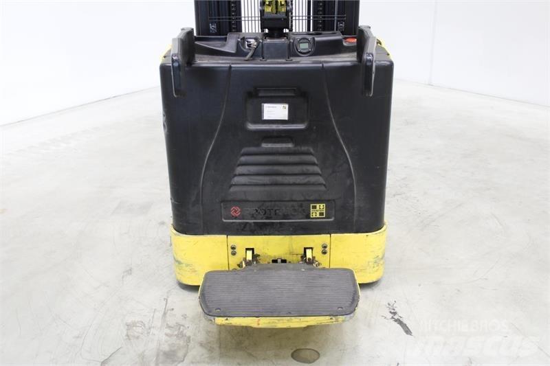 Hyster S1.5S Carelli stoccatori  automatici-usati