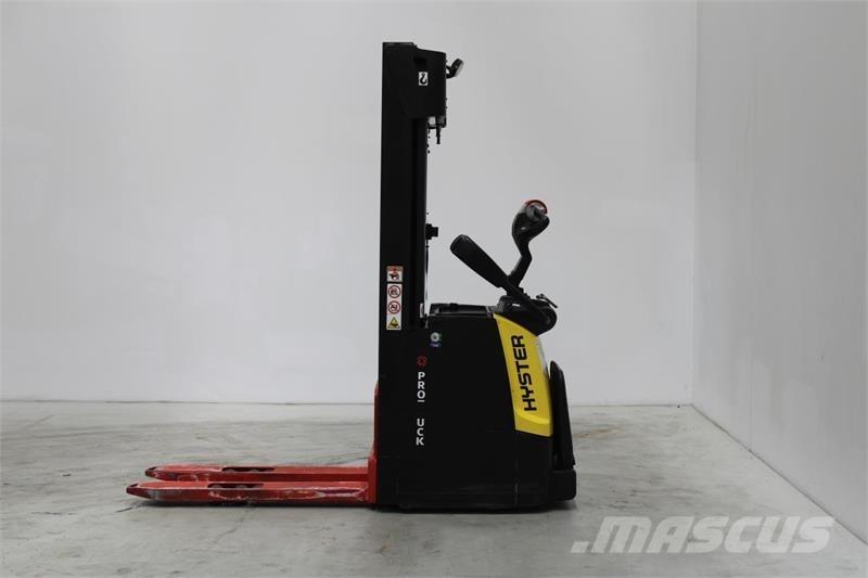 Hyster S1.6S Carelli stoccatori  automatici-usati