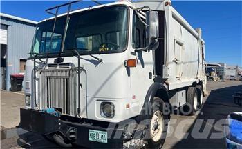 Autocar WX64 Camion dei rifiuti