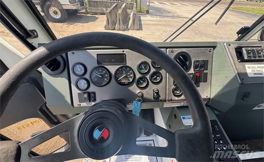 CCC LET2 Camion dei rifiuti