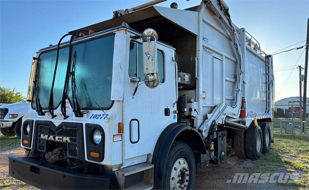 Mack 600 Camion dei rifiuti