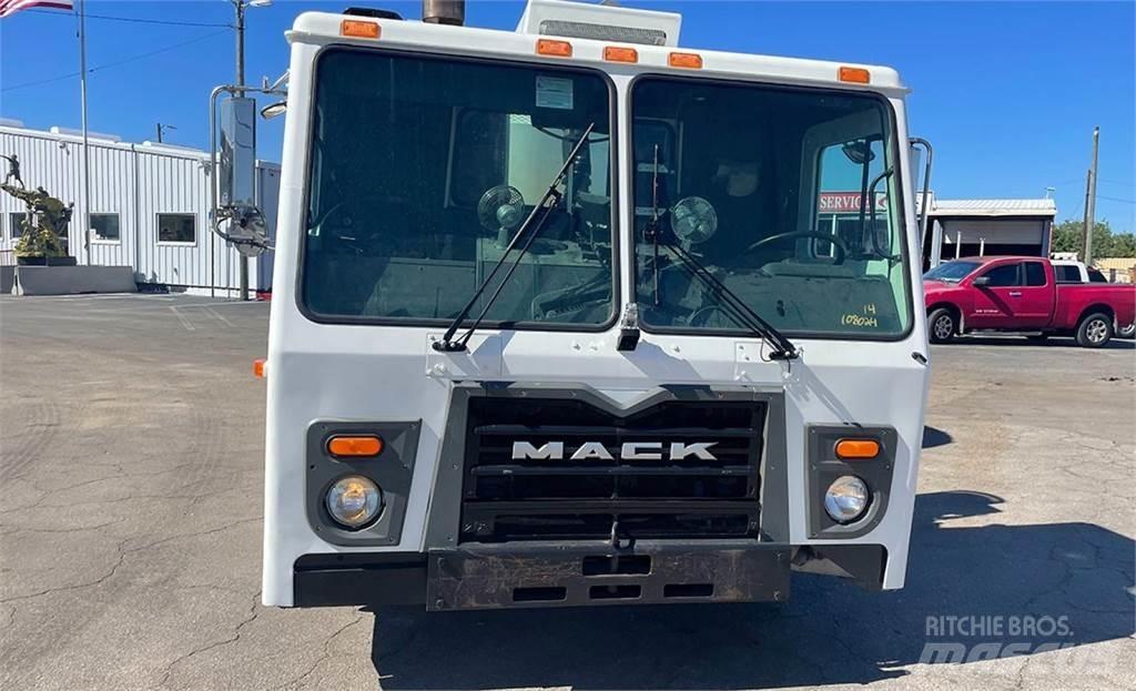 Mack LEU613 Camion dei rifiuti