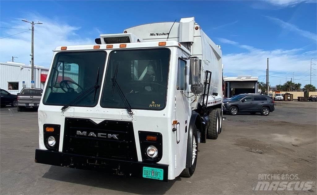 Mack LEU613 Camion dei rifiuti