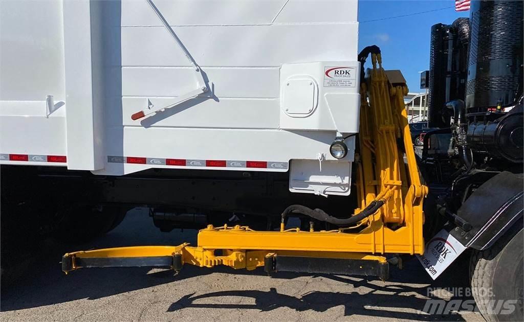 Mack LEU613 Camion dei rifiuti