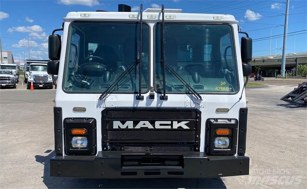 Mack LR613 Camion dei rifiuti