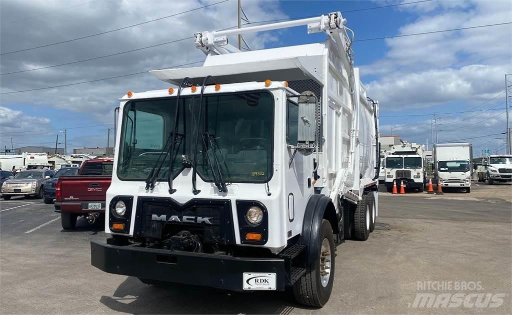 Mack MRU Camion dei rifiuti