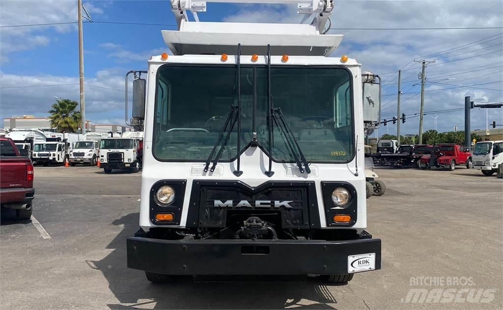 Mack MRU Camion dei rifiuti