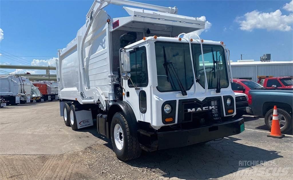 Mack MRU613 Camion dei rifiuti