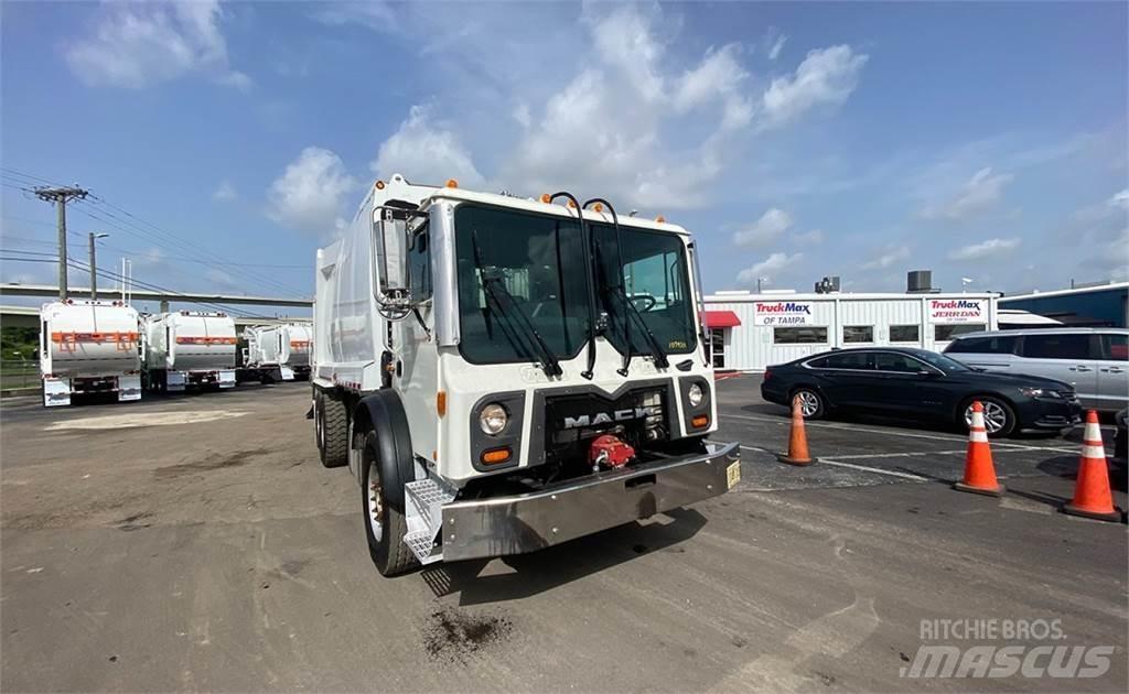 Mack TE64 Camion dei rifiuti