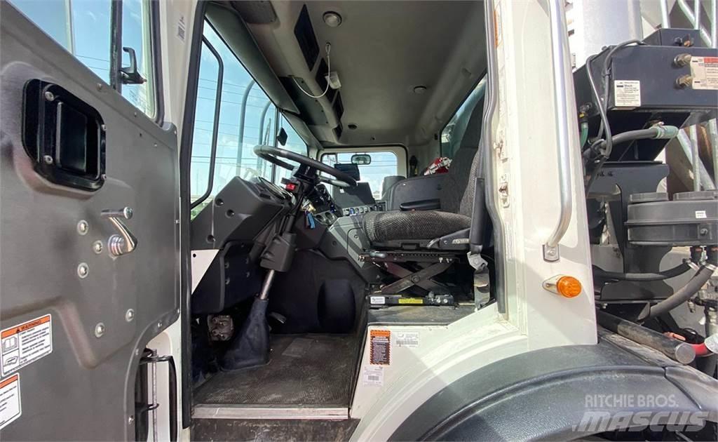 Mack TE64 Camion dei rifiuti