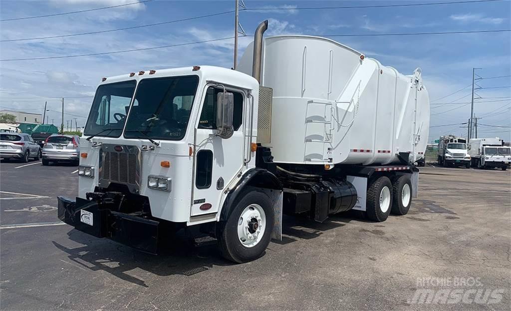 Peterbilt 320 Camion dei rifiuti
