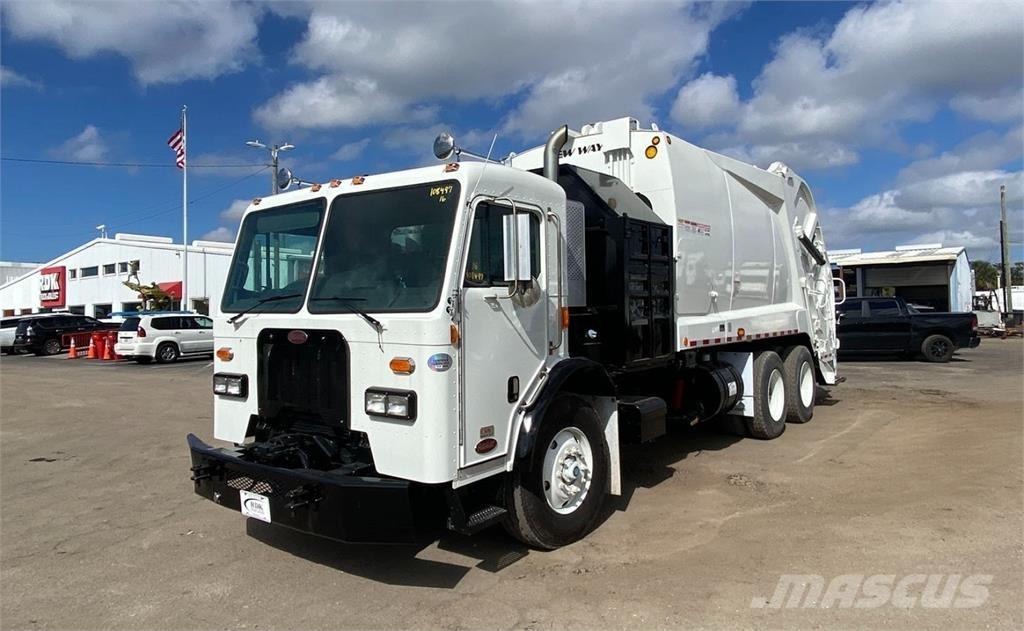Peterbilt 320 Camion dei rifiuti